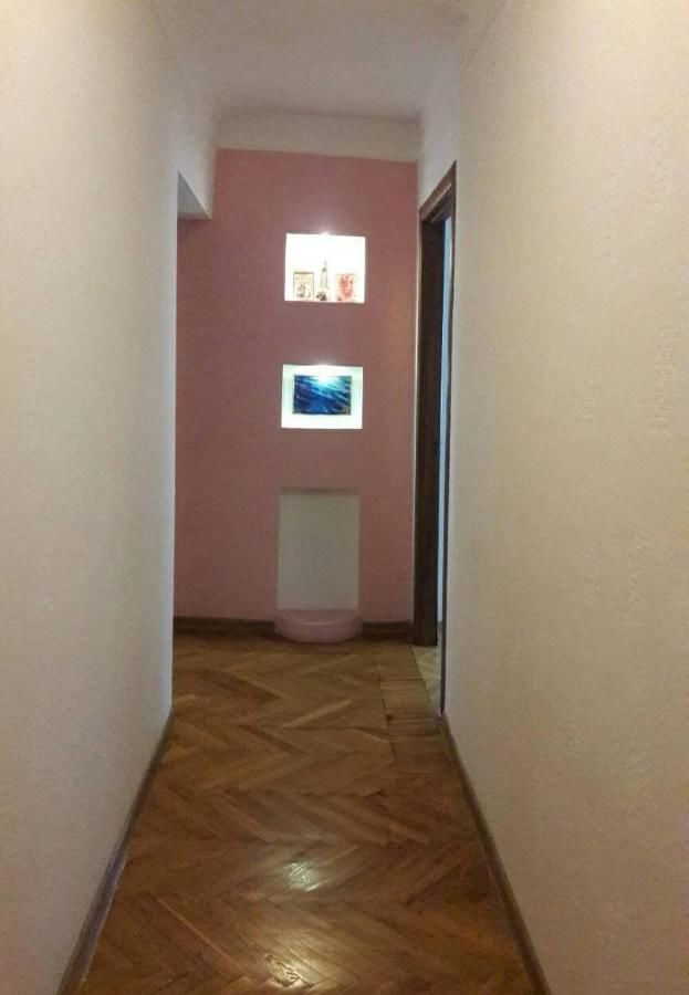 Апартаменты 3- х комнатная квартира в центре Ровно