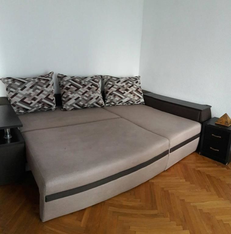 Апартаменты 3- х комнатная квартира в центре Ровно-40