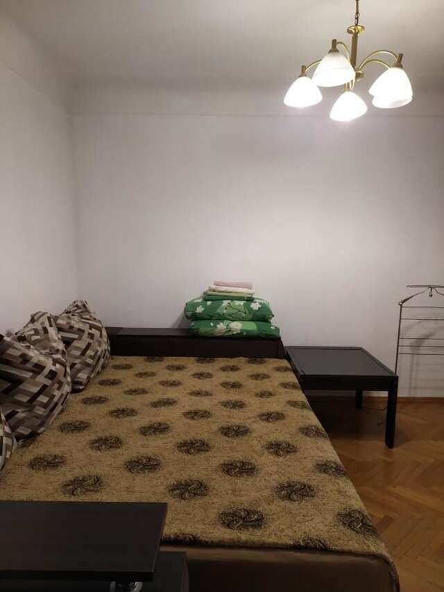 Апартаменты 3- х комнатная квартира в центре Ровно-9